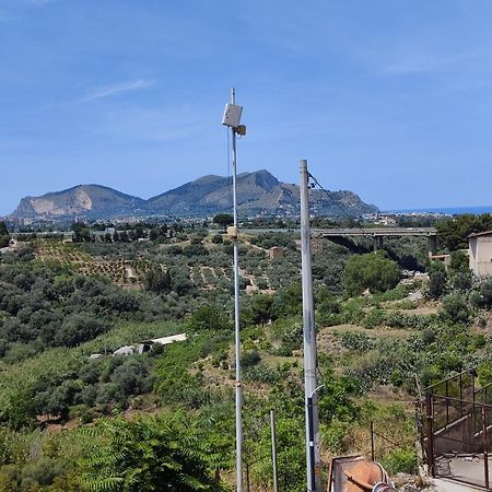 Apartament Panoramico Wifi Tv Centro Storico Casteldaccia Zewnętrze zdjęcie